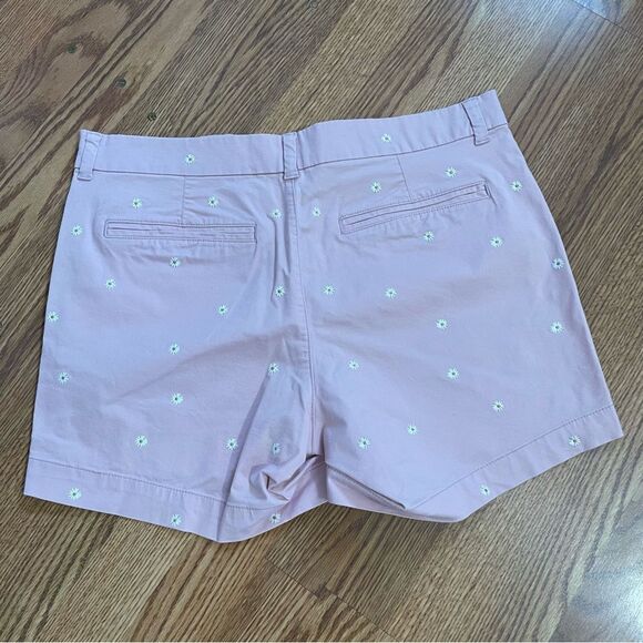 💥BOGO💥 GAP Pink Women's Shorts with White Floral Embroidery - Picture 3 of 11